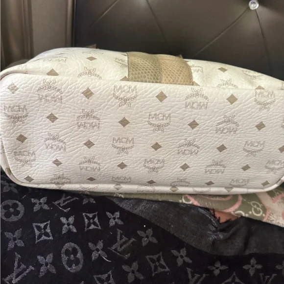 MCM White and Gold Visetos Tote with Brown Trim - Picture 4 of 10